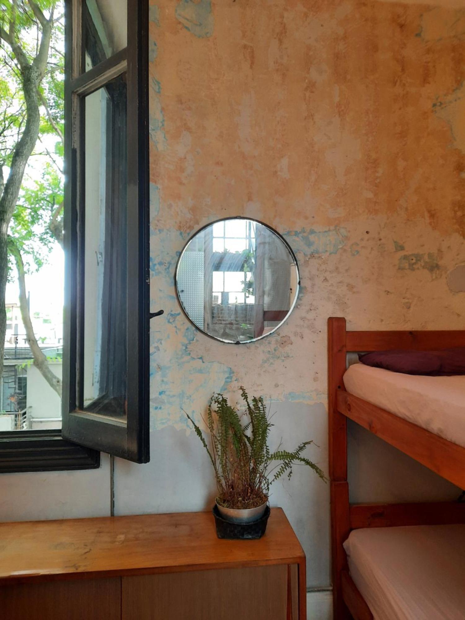 Casa Mutante Hostel Montevideo Exterior photo