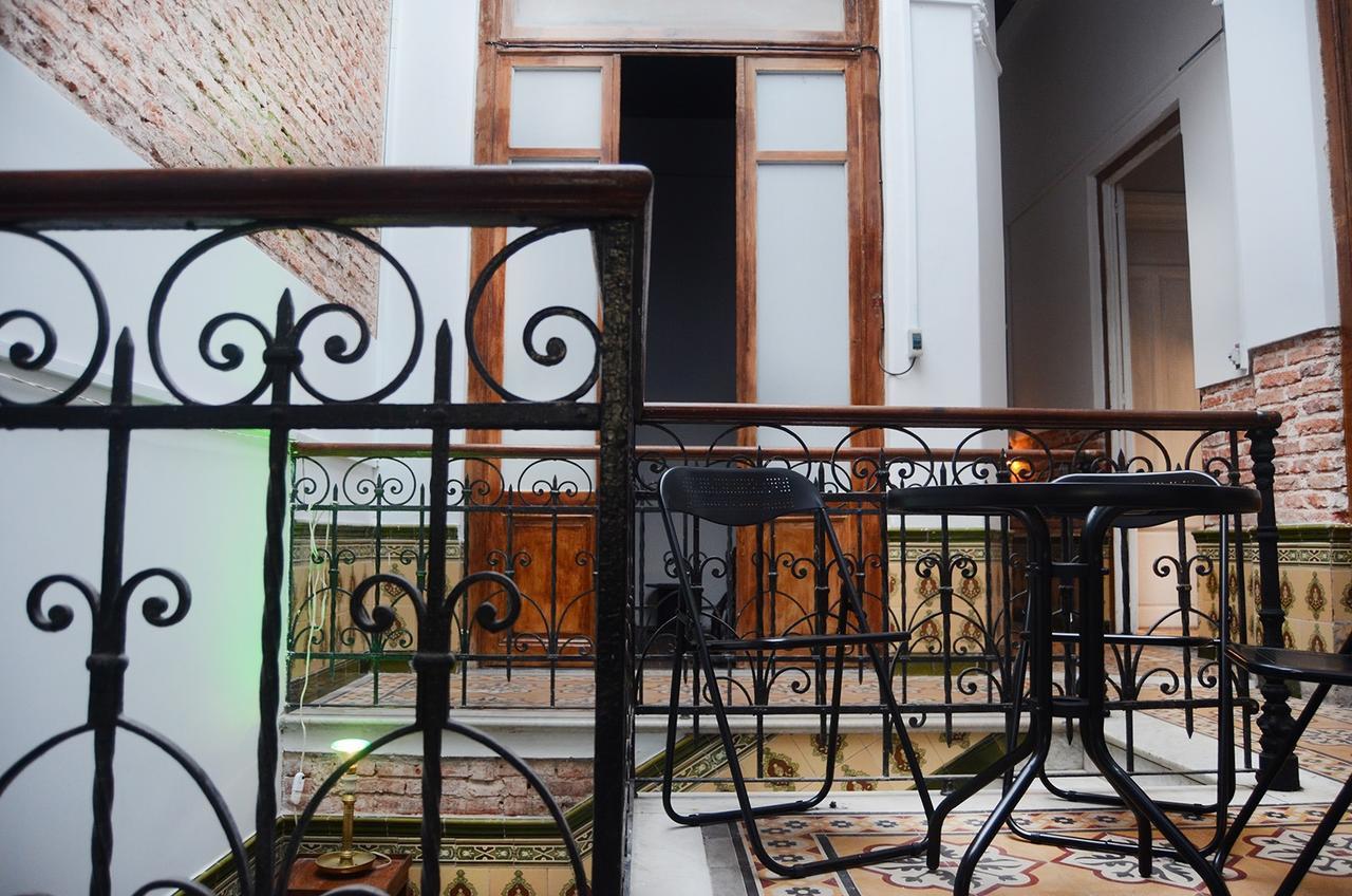 Casa Mutante Hostel Montevideo Exterior photo